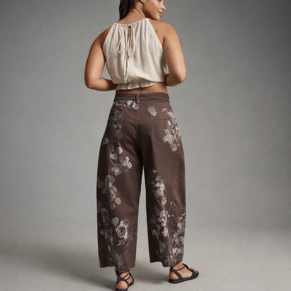 Pilcro Brown Floral Cropped Jeans - Picture 2 of 10